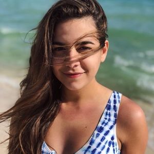 Meet your Posher, Raphaela